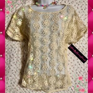 Beautiful Willow & Clay sheer eyelet floral pastel yellow nylon blouse. Size Med